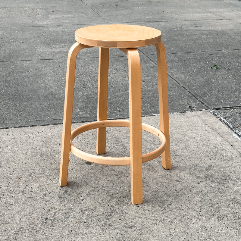 Artek Model 64 stools by Alvar Aalto for Artek – Steppe