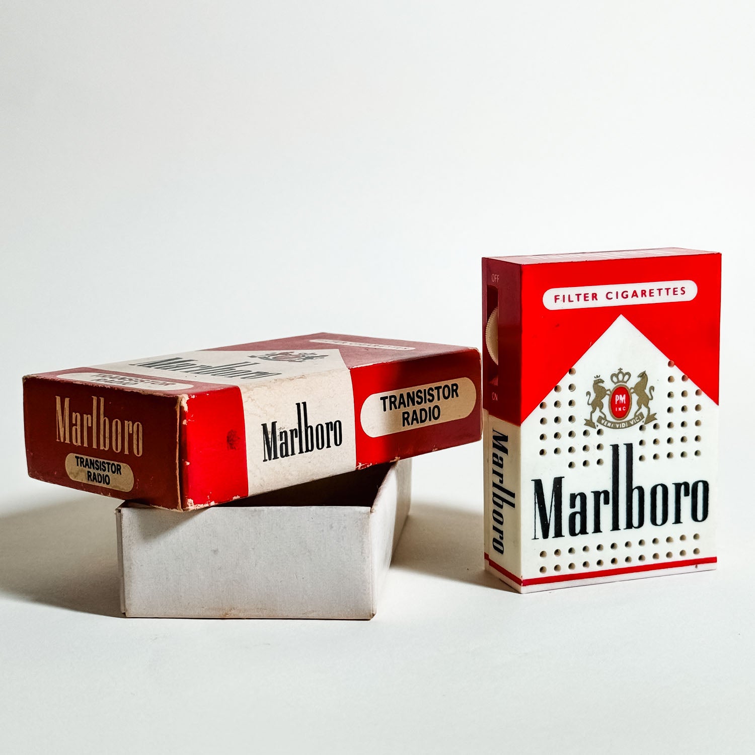 cigarette radio Vintage Marlboro transistor radio – Steppe cigarette radio Vintage Marlboro transistor radio – Steppe