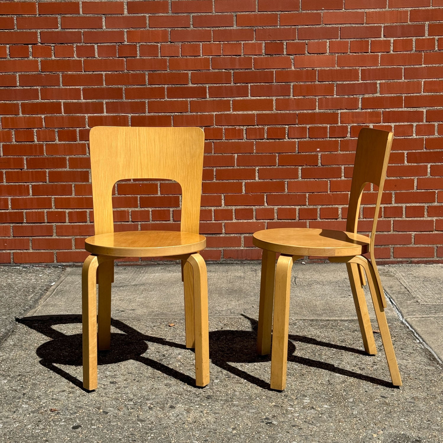 Model 66 chairs by Alvar Aalto for Artek (set of two) – Steppe